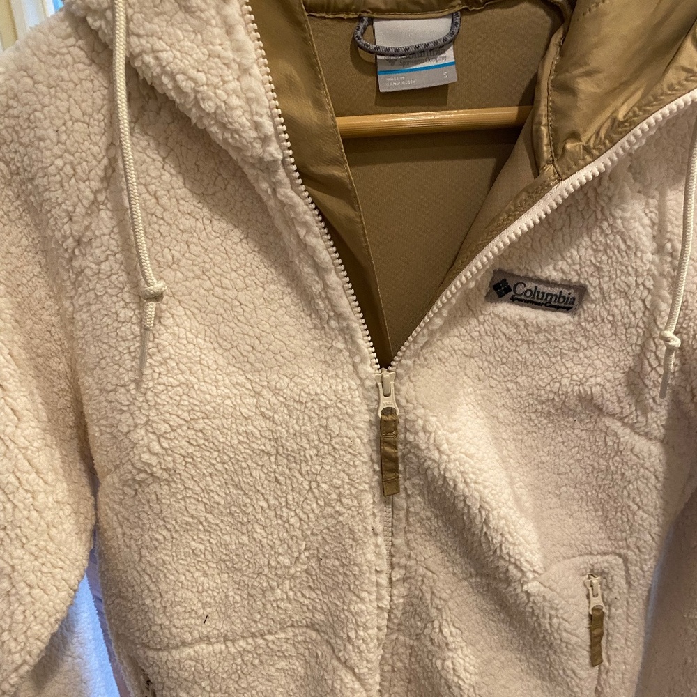 Cozy Columbia Fleece Jacket with hood